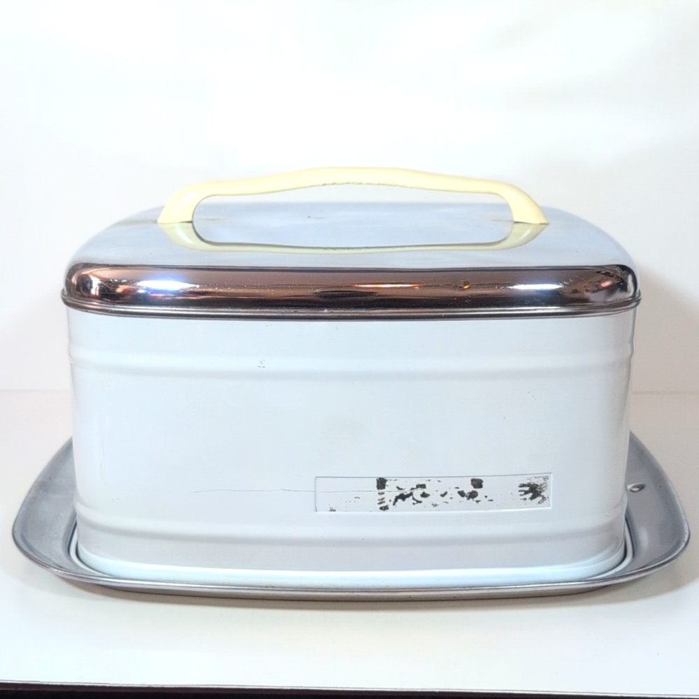 Vintage Lincoln Beautyware MCM Cake Carrier